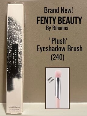 NWT Full Size FENTY BEAUTY ‘Plush’ 240 Synthetic Eyeshadow Brush